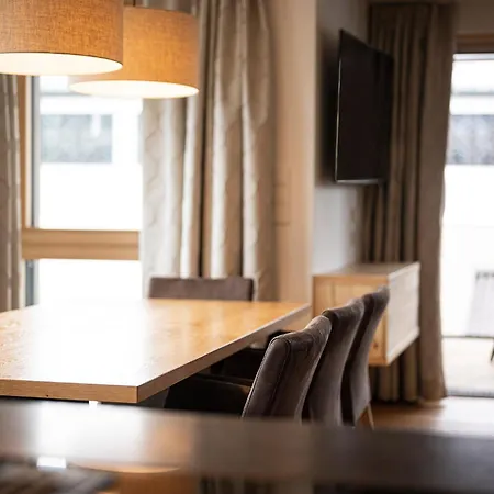 Lakeside Luxury Apartamento *